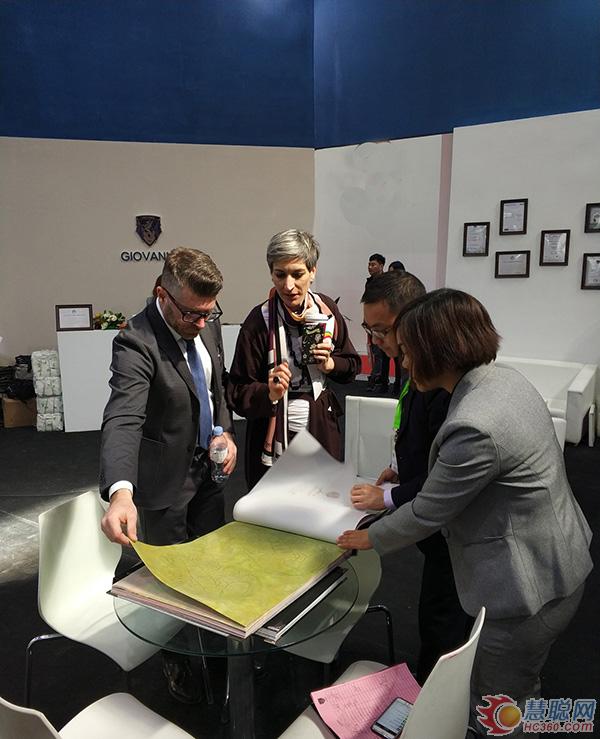 慧聰涂料網訊：2018年阿里大師喬瓦尼藝術涂料征途北京 再創佳績！