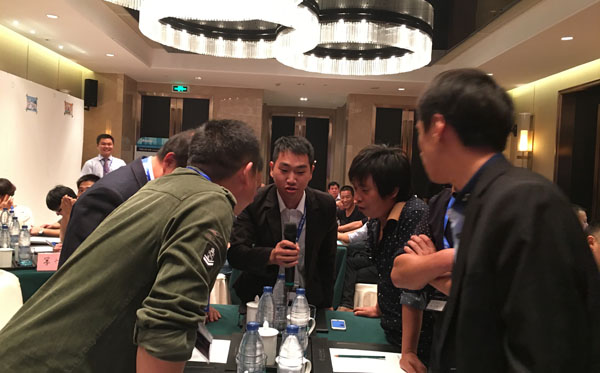 <a href='/agent.htm' class='keys' title='點擊查看關于涂料加盟的相關信息' target='_blank'>涂料加盟</a>商現(xiàn)場活動