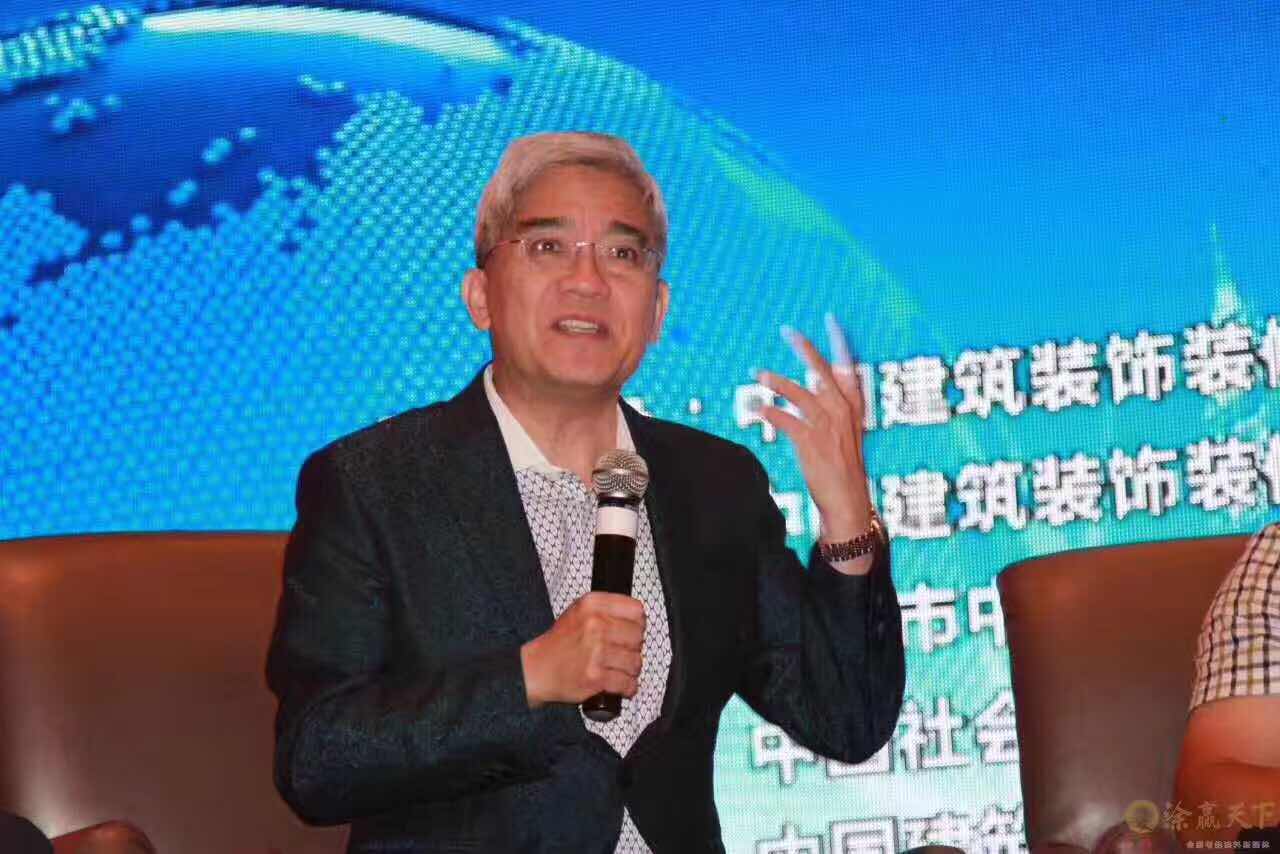 **經(jīng)濟(jì)專家郎咸平 **經(jīng)濟(jì)專家郎咸平